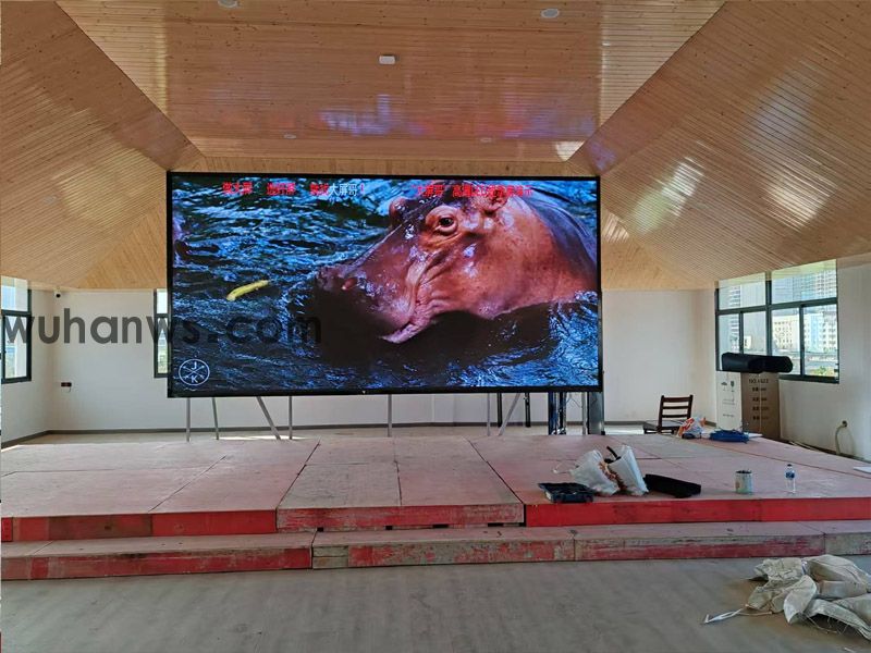 某电力设备公司会议室LED屏